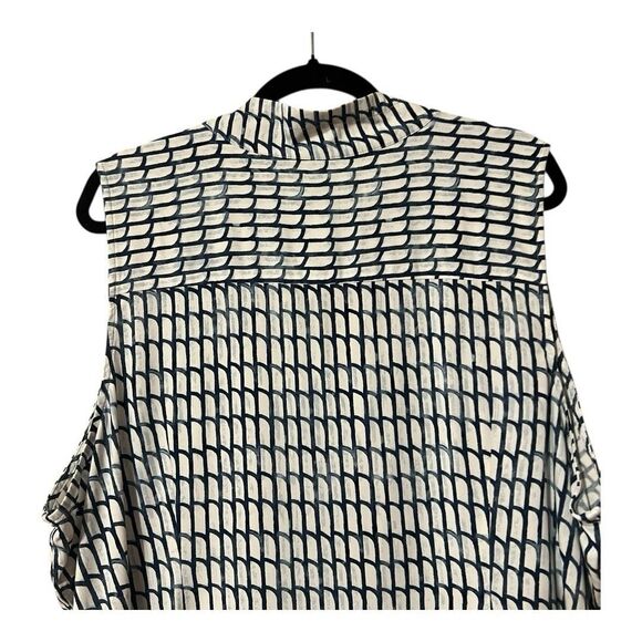 Nic + Zoe Womens Size 3X White Blue Sleeveless Pullover Top Blouse - Picture 4 of 5